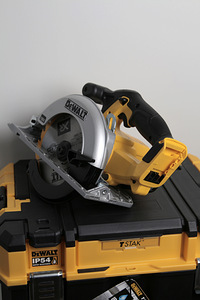 Akuketassaag DeWalt DCS391N 18V (3 foto / 3)