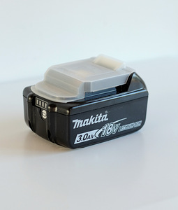 Makita оригинальный аккумулятор 3.0Ah 18V (с индикатором) (1 фото из 1)