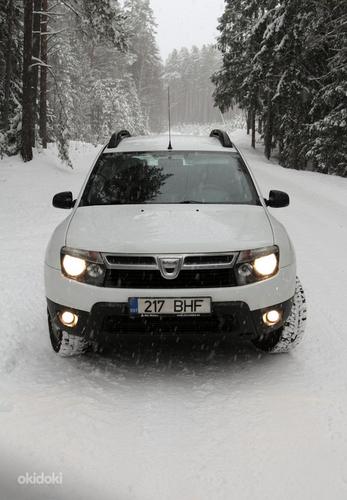 Dacia Duster 4x4 1.5dCi 2012 (фото #1)