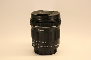 Canon EF-S 10-18mm f/4.5-5.6 IS STM (1 foto / 3)