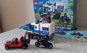 LEGO CITY 60276 5+ (1 foto / 2)