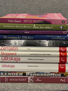 Продаются разные книги (7 фото из 10)