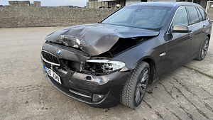 BMW 530 F11 (6 foto / 10)