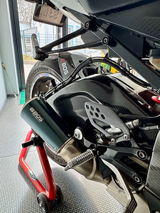 BMW S 1000 RR (8 foto / 10)