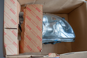 Originaaltuled, ksenoon, Toyota Avensis 2008 (6 foto / 6)