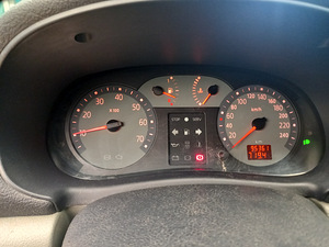 Renault thalia 1.4 2005 (8 foto / 15)