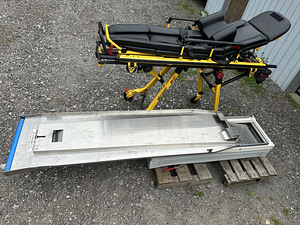 Müüa kiirabiauto kanderaam Stryker (2 foto / 6)