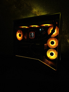 Mänguriarvuti - Ryzen 7 7800X3D + RTX 5070 (6 foto / 6)