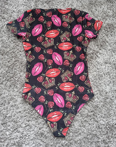 Uus body r.XS/M (2 foto / 2)