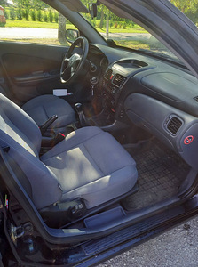 Ниссан альмера (7 фото из 10)