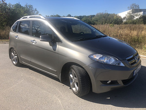 Müüa Honda FR-V (1 foto / 7)