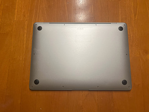 MacBook Air 2019, 13 tolli, garantii, uus aku (3 foto / 6)