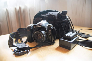Набор зеркальных фотоаппаратов Nikon D50