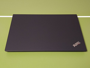 Lenovo Thinkpad T15/ I5-10210U/ FullHD/ 16GB/ 256GB/ valgus (3 foto / 7)