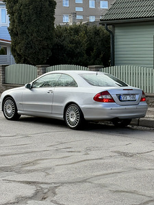 Mercedes Benz CLK 220 Avandgarde Sport 110kw (8 foto / 15)