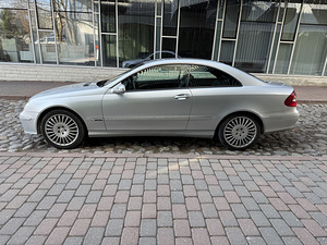 Mercedes Benz CLK 220 Avandgarde Sport 110kw (3 foto / 15)