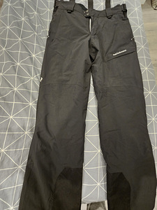 Uued soojad Peak performance talvepüksid