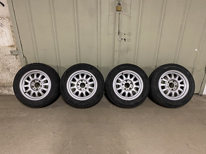 BMW e39 оригинальные диски 15" + резина (1 фото из 3)