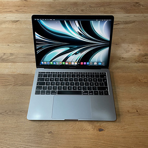 MacBook Pro 2017 13" 2xUSB-C - Core i5 2.3GHz / 8GB / 256GB (1 foto / 1)