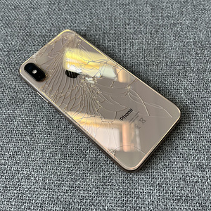 iPhone XS 64GB Gold (3 foto / 3)
