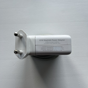 Apple Magsafe 1 85w Macbooki laadija (2 foto / 2)