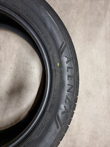 Bridgestone 235/55R19 (3 фото из 3)