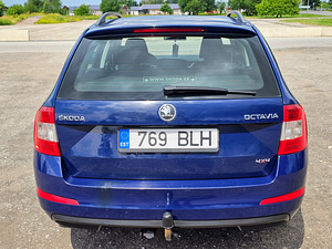 Skoda Octavia Ambition 4x4 2.0 110kW (5 foto / 13)