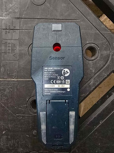Сканер стен Bosch GMS100M (2 фото из 2)