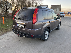 Nissan Xtrail (4 foto / 14)