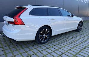 Volvo V90 2.0 D3 IntelliSafe 110kW (4 foto / 15)