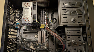 Asrock Z370 pro4, i7 8700, 16GB RAM. NVMe SSD 500GB (2 foto / 5)