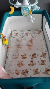 Кроватка детская (1 фото из 4)
