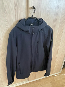 Brunotti korra kantud tumesinine softshell S (164-170)
