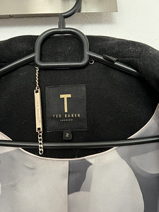 Ted Baker mantel mantel s. 2 (2 foto / 4)