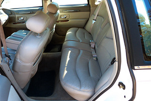 1997 Lincoln Town Car Signature Series (10 foto / 11)