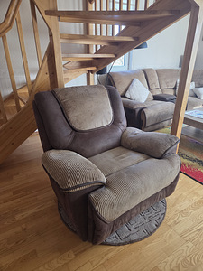 Recliner nurgadiivan tugitooliga (4 foto / 6)