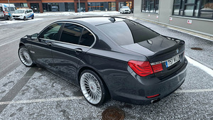 BMW 740d F01 (3 foto / 9)