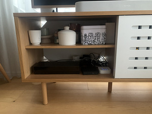 Temahome Dann Stripes kummut/TV alus (2 foto / 4)
