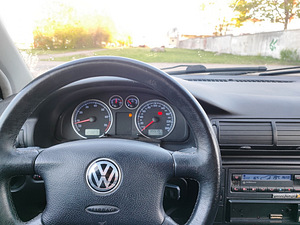 Volkswagen Passat 1.8 T 110kW (5 foto / 9)