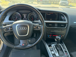 Audi A5 S-line 3.0 176kW (7 foto / 8)