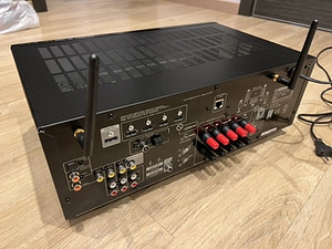 Yamaha RX-V485 5.1-Channel AV Receiver (3 foto / 3)