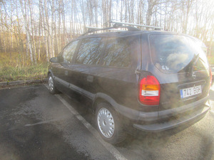 Opel Zafira A 2003 vajab remonti (2 foto / 2)