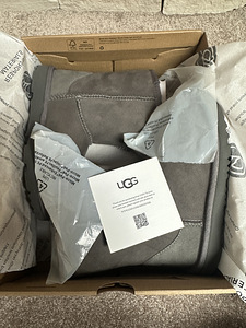 Müüa uued laste UGG Classic II talvesaapad s.31 (7 foto / 9)