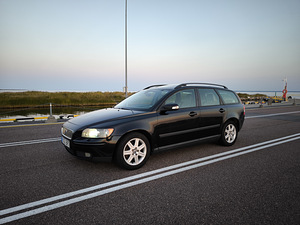 Volvo v50 2.0d 100kw (1 foto / 13)