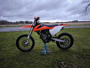 Ktm sxf 250 2017 (1 foto / 4)