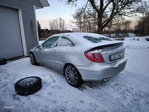 Mercedes Benz sportcoupe c220 105 kW 6-manuaal (5 foto / 7)