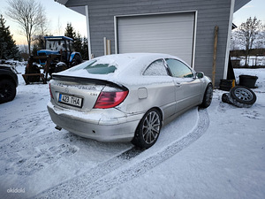 Mercedes Benz sportcoupe c220 105 kW 6-manuaal (6 foto / 7)