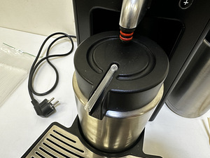 Piimavahusti CS20 Nespresso PRO (7 foto / 10)