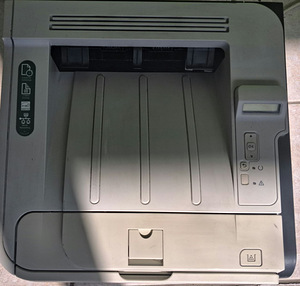 HP LaserJet P2055dn (5 фото из 6)