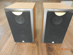 YAMAHA NS 555. TRIANGLE Stella es (4 foto / 4)